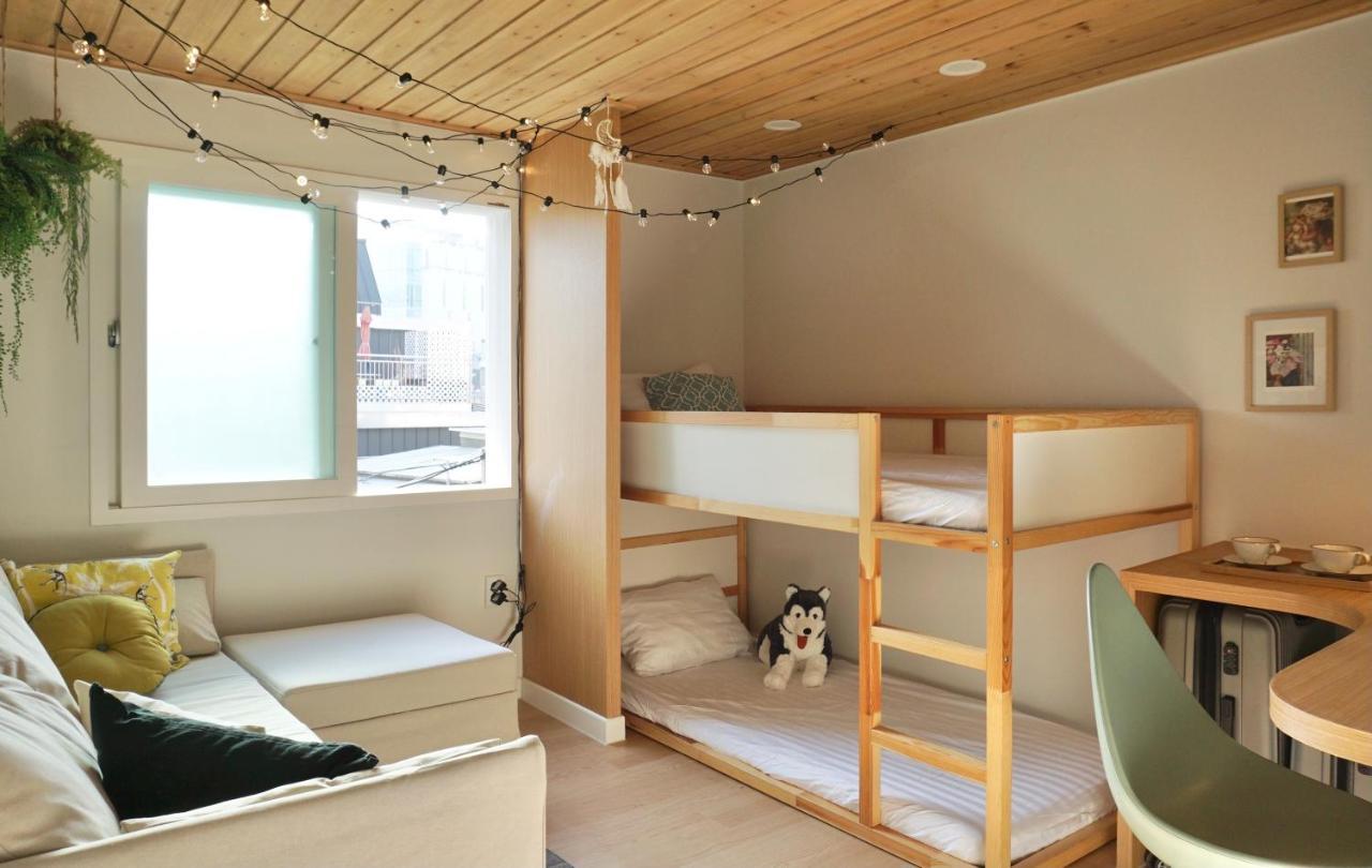 Mapo Rooftop Camping House Seoul Exterior photo